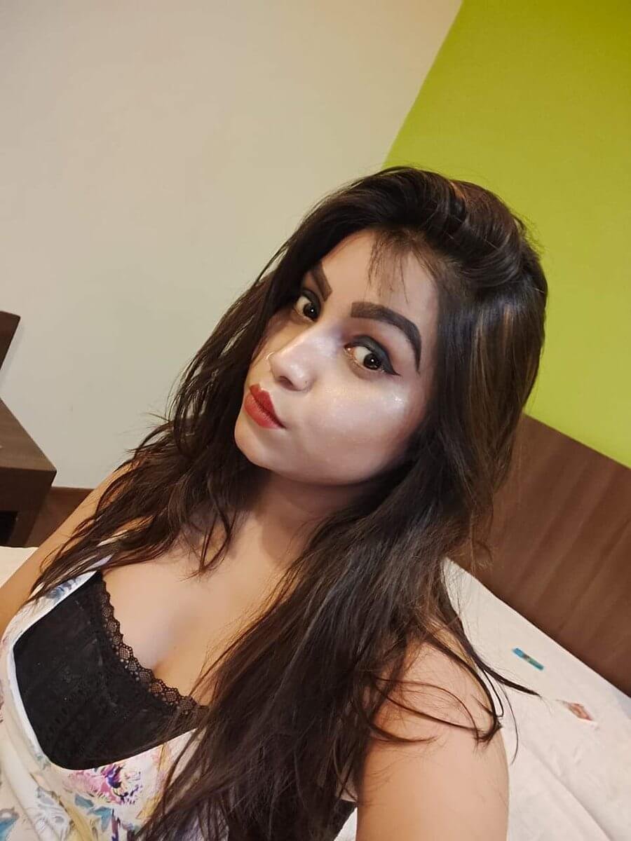 Escort Service Arzoo In Aerocity